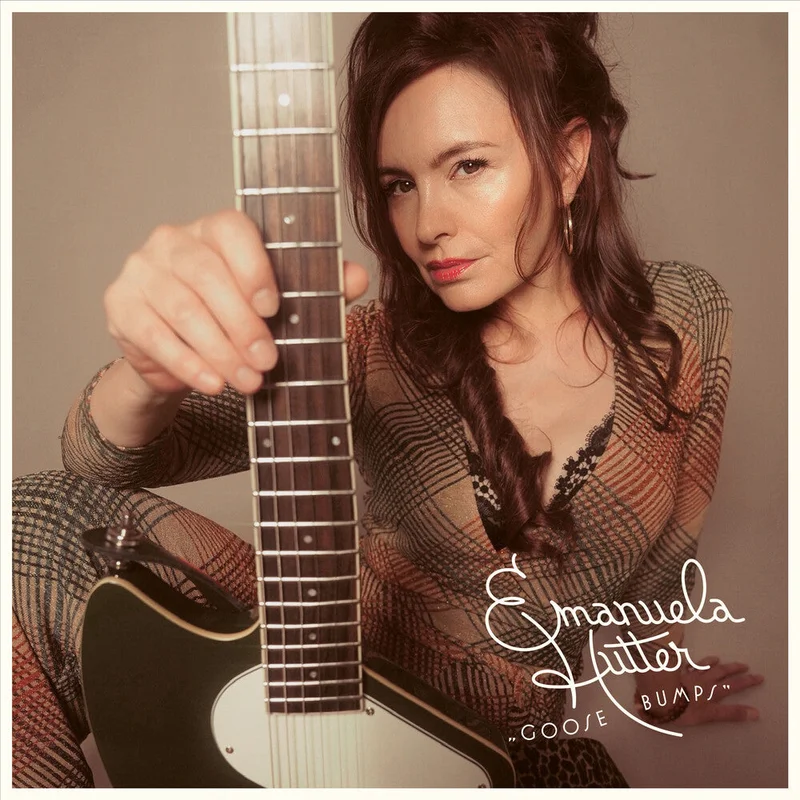 Emanuela Hutter - Goose Bumps [Red]